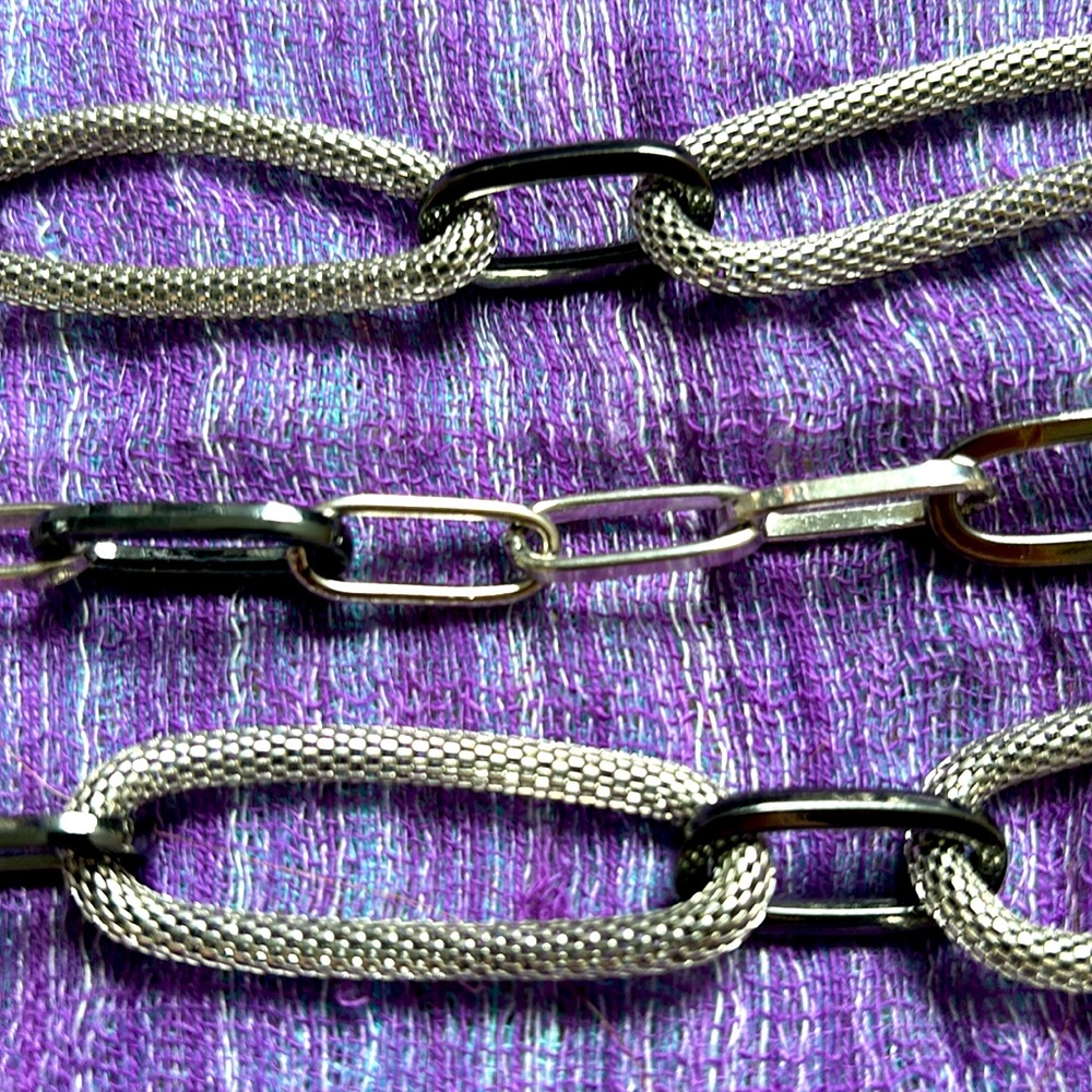 RJ R.J. Graziano Signed Long Silver Oblong Oval Mesh Chain Necklace Earrings Set